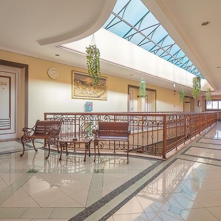 红多兹酒店-近塞特拉萨里商场2号 万隆 外观 照片